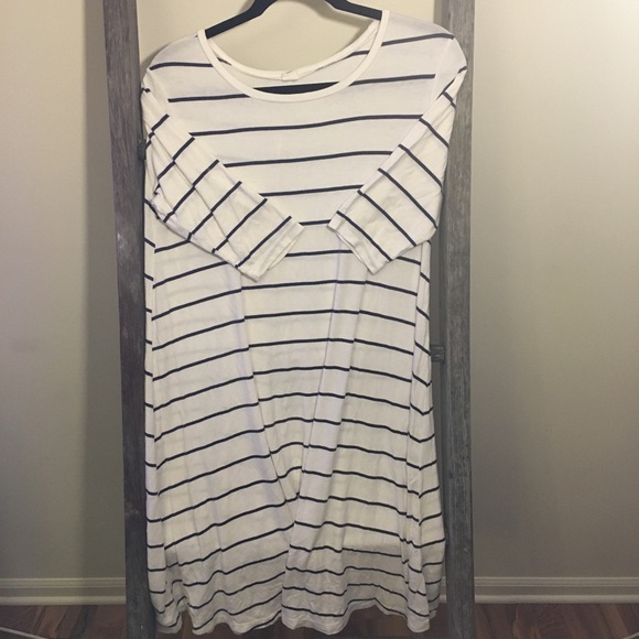 Striped Jersey Dress - Picture 3 of 3